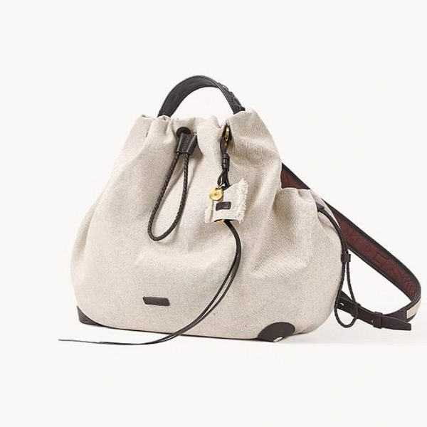 山下有松Songmont 百納鬆馳感雙肩包